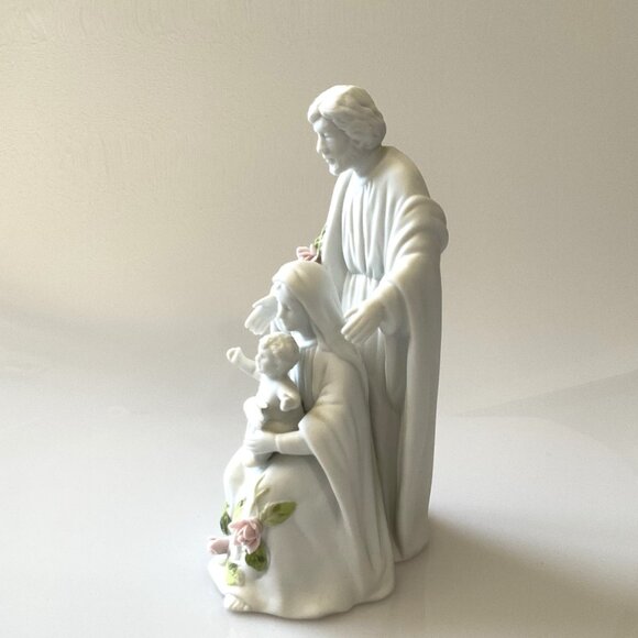 “THE HOLY FAMILY” PROCELAIN FIGURINE THE KNIGHTS OF COLUMBUS SUPREME COUNCIL OFF - Picture 6 of 9